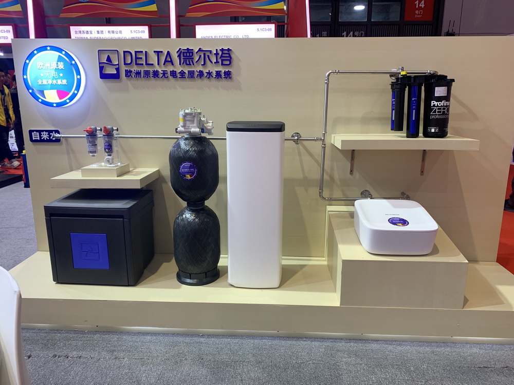 （图为欧德塔全屋净水展示方案）
